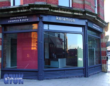 Empty shop on Deansgate, Manchester, February 2008